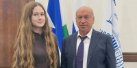 КБГУ поддерживает инициативную молодежь: встреча и.о. ректора Юрия Альтудова с первокурсницей ИЭРиИИ Анастасией Костиной - КБГУ им. Х.М. Бербекова