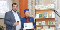 Лениногорец получил медаль к 140-летию со дня рождения Тукая - Лениногорские вести