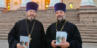 Роман Теребилкина на фото справа - Regions.Ru