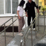 Волонтёры оказывали поддержку при входе и выходе из помещений / Фото: социальные сети - Бавлы-информ