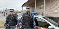 Экипаж Росгвардии в Мончегорске вынес из пожара потерявшего сознание мужчину и спас четырех человек - Росгвардия