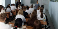 Священнослужитель принял участие в круглом столе на тему «Духовно-нравственные ориентиры личности» в ОГАПОУ «Валуйский колледж» - Валуйская епархия