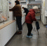 Сотрудница почты не дала мошенникам обмануть жительницу Омутнинска - Город Киров