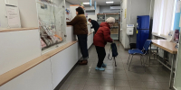 Сотрудница почты не дала мошенникам обмануть жительницу Омутнинска - Город Киров
