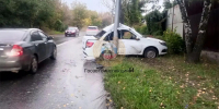 На Вешней водитель «Гранты» протаранил боком фонарный столб - Четвертая Власть