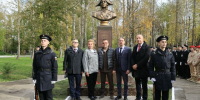 В Северодвинске открыли бюст выдающемуся русскому флотоводцу Фёдору Ушакову - Городской совет депутатов