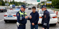 В Нижнем Тагиле водитель попался с поддельными правами - Между Строк