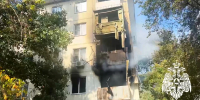 Астраханские спасатели потушили пожар в пятиэтажке на улице Савушкина - Комсомольская Правда
