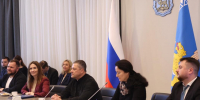 Встреча Михаила Ведерникова с участниками Международного фестиваля молодёжи - InformPskov.Ru