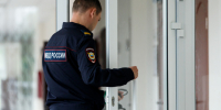 Экс-полицейский в Петербурге надолго отстранен от службы за то, что оперативник ФСБ оказался в спецприемнике - 47 новостей
