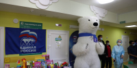 В Уфе юные пациенты фтизиопульмонологического центра получили подарки в рамках акции «Коробка храбрости» - Единая Россия