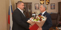 Председатель Воронежской городской Думы, Герой России Андрей Дьяченко поздравил с юбилеем Героя Труда Российской Федерации Анатолия Свиридова - Bloknot-Voronezh.Ru