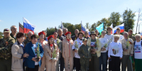 На Аллее Славы высадили саженцы вечнозелёных елей. - Павловский район