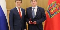 «Заслуженный работник здравоохранения Красноярского края»: Михаил Ярусов получил почётное звание - Министерство здравоохранение