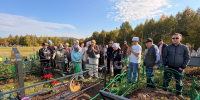 Артисты Альметьевского театра собрали деньги на установку надгробных памятников своим бывшим коллегам - Альметьевский район