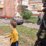 В Омске пожарные сняли с дерева мальчика, который пытался спасти кота - ГТРК Иртыш