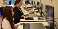В Костромской области 11-классников начали дистанционно готовить к ЕГЭ - Комсомольская Правда