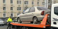В Курске начали эвакуировать автомобили за неправильную парковку в центре города - Курская правда