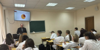 Преподаватель Кировского ГМУ провел лекцию о Кирове как городе трудовой доблести фото 1 - КГМУ