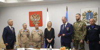 В Ульяновске вдове погибшего бойца СВО вручили орден Мужества - Комсомольская правда
