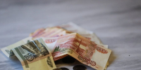 Кому с 1 октября поднимут пенсии в России: точные цифры - Вести Подмосковья