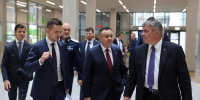 Министр строительства и жилищно-коммунального хозяйства Российской Федерации Ирек Энварович Файзуллин посетил НГУ - НГУ