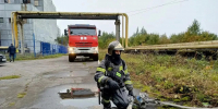 Пожарные Ленобласти показали, как будут ликвидировать последствия атаки БПЛА на энергообъекте - фото - 47 новостей