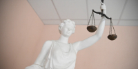 Экс-сотрудник Университета МВД Петербурга получил 4 года колонии за взятки - Комсомольская правда