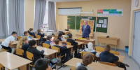 Дмитрий Цинман провёл творческую встречу со школьниками в Международный день шашек - Министерство спорта