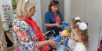 Порадовали ребят подарками к новому учебному году - КПРФ