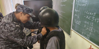Росгвардейцы помогли школьникам разобраться в вопросах безопасности - Росгвардия