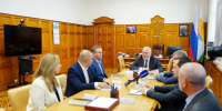 В Кирове прошла встреча губернатора с лидерами региональных отделений политических партий - Kirov.Online