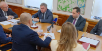 Губернатор провел встречу с представителями партий, прошедших в Законодательное Собрание - Законодательное собрание