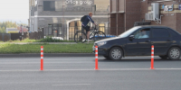 Заезд к торговому центру на улице Профсоюзной в Костроме перекрыли столбиками - ГТРК Кострома