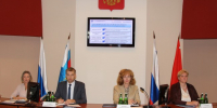И.о. руководителя Екатерина Карлова, заместитель руководителя Дмитрий Полудень и сотрудники УФК по Воронежской области 23.09.2026 провели совещание с территориальными органами федеральных органов исполнительной власти - УФК по Воронежской области