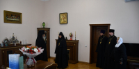 Владыка поздравил настоятельницу Знаменского монастыря с днем рождения - Елецкая епархия