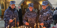 Росгвардейцы почтили память погибших сотрудников уголовно‑исполнительной системы в Биробиджане - Росгвардия