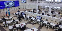 Сергей Надсадин доложил Валерию Лимаренко о ходе восстановления кровли на пострадавшем от пожара доме на ул. Тихоокеанской - Администрация г.Южно-Сахалинск