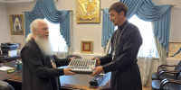 Митрополит Иосиф передал оборудование для развития молодежной работы в епархии - Улан-Удэнская и Бурятская епархия