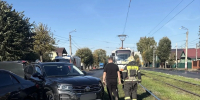 В Ульяновске на Инзенской из-за столкновения трех автомобилей встали трамваи - Комсомольская правда