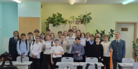 Руководитель Управления ФНС по ЯНАО провел для школьников урок налоговой грамотности - УФНС