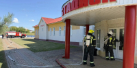 Сотрудники МЧС России отработали действия при пожаре в спортивном центре - МЧС
