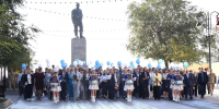 В Оренбурге молодые педагоги прошли шествием по улице Советской - Газета Оренбуржье