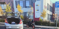 В Петрозаводске мотоциклист врезался в припаркованный автомобиль - StolicaOnego.Ru