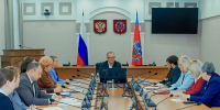 Изменения перечня медицинских ограничений к управлению транспортным средством участниками СВО обсудили в Алтайском крае - Администрация Алтайского края