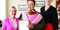 Почетный гражданин Южского муниципального района Васильева Анна Леонидовна принимает поздравления с юбилеем - Южский район