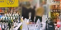 Воронежец сделал замечание двум молодым людям и был избит: видео - РИА Воронеж