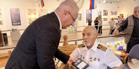 Награждение представителей "Ассоциации морских капитанов" - Городской Совет депутатов