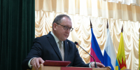Вновь избранный глава Веселовского сельского поселения торжественно вступил в должность - Успенский район
