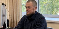 Евгений Воронков встретился с наставником после вручения диплома - Республиканская телевизионная сеть